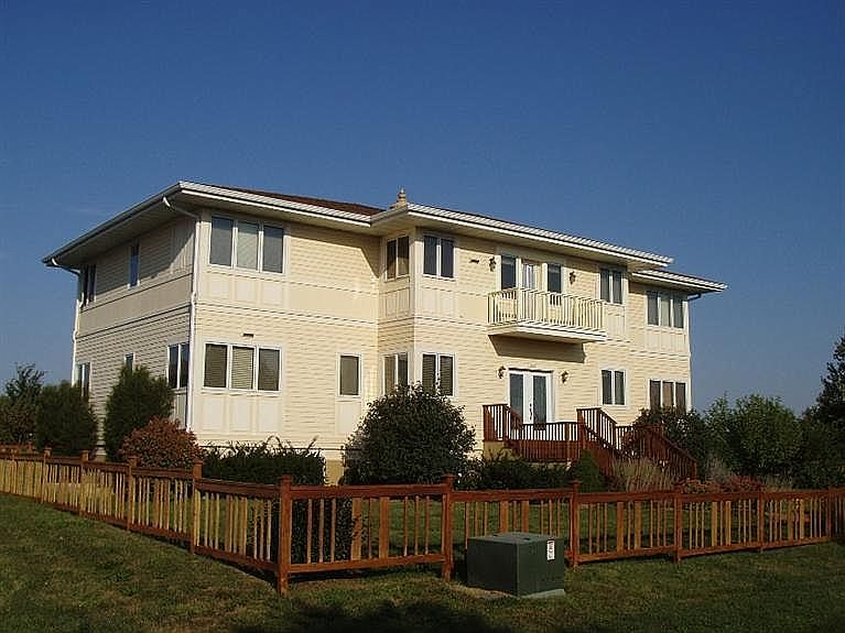Front View of Bldg