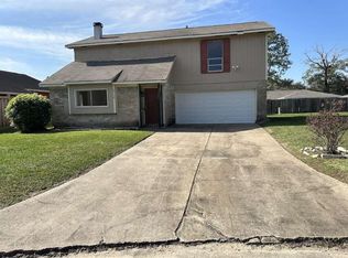 8715 Valley Ledge Dr, Houston, TX 77078