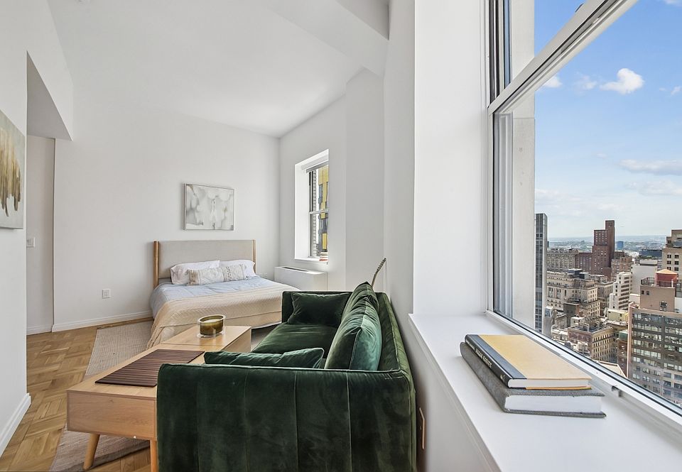 1st image of 20 Exchange Pl APT 4906