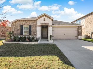 2207 Heaton St, Forney, TX 75126