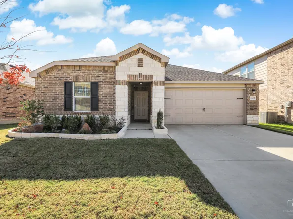 2207 Heaton St, Forney, TX 75126