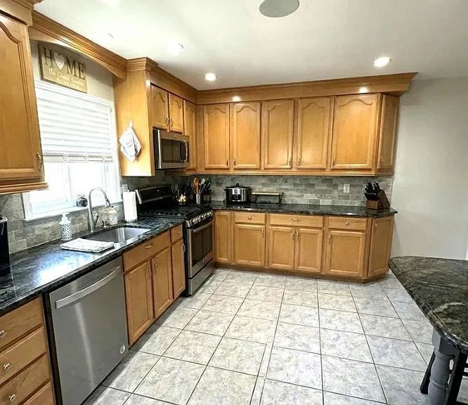 449 Alder St #1 — Photo 14