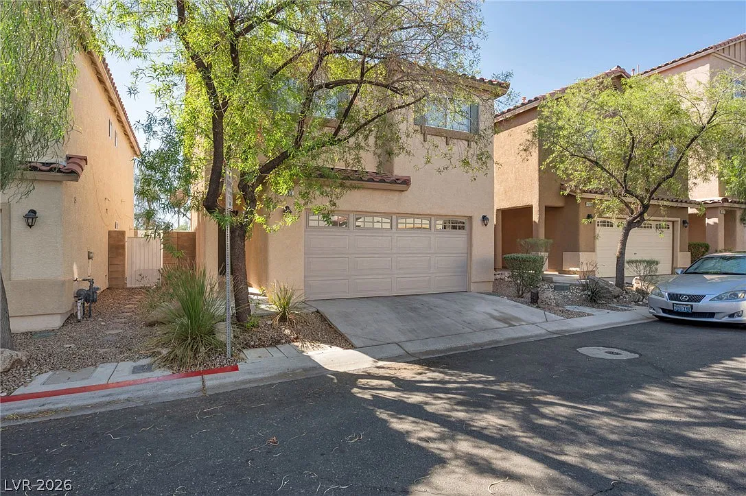4 bed, 2.5 bath, 1511 sqft, $1,995 — Photo 2