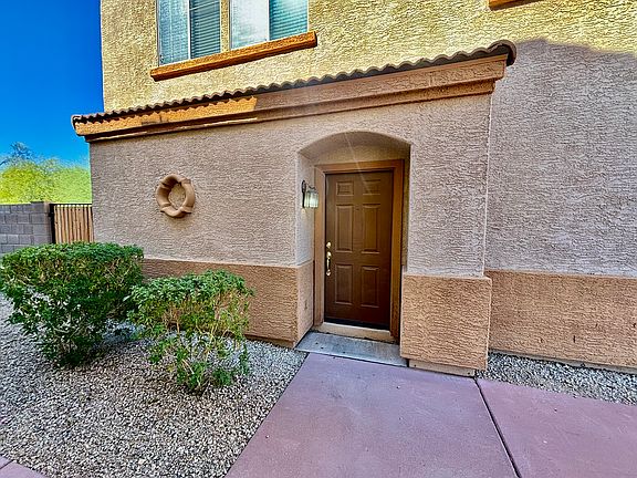 2nd image of 3018 W Sands Dr
