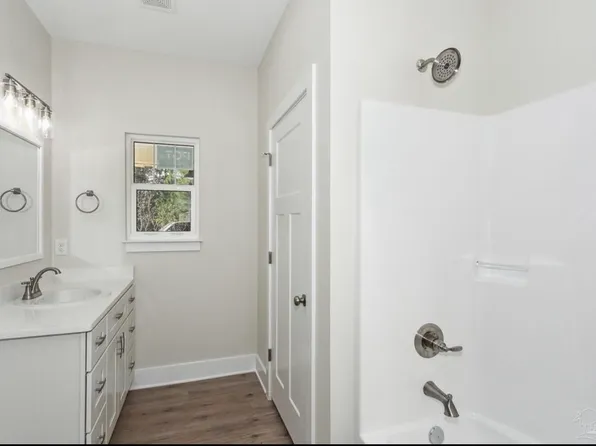 5445 Yuma Ct, Gulf Breeze, FL 32563