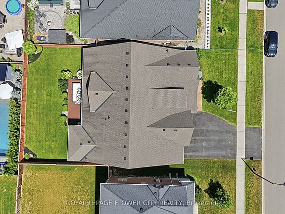 5th image of 5 Benson Ave