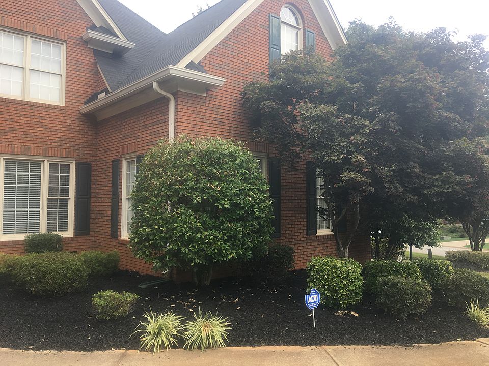 1st image of 1 Whiffletree Dr
