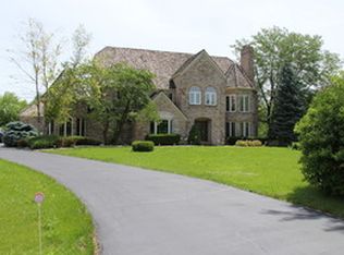 6765 W Creekside Dr, Long Grove, IL 60047