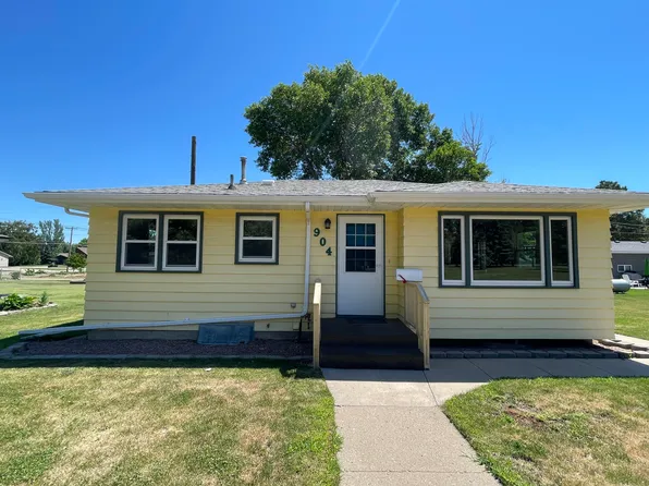 904 10th Ave W, Mobridge, SD 57601