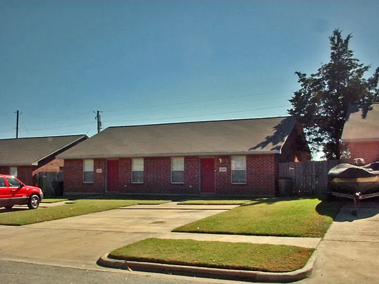 2518B Pecan Ridge Dr — Photo 1