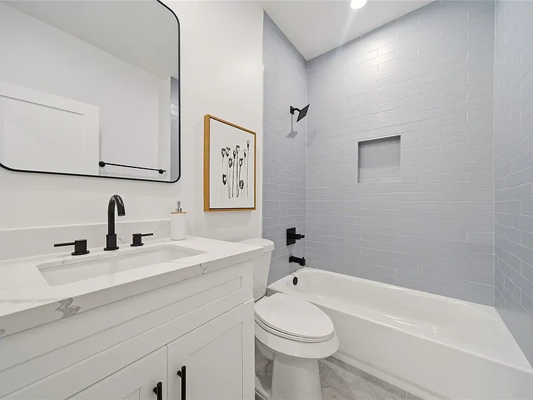 5024 Winnetka St #A — Photo 13