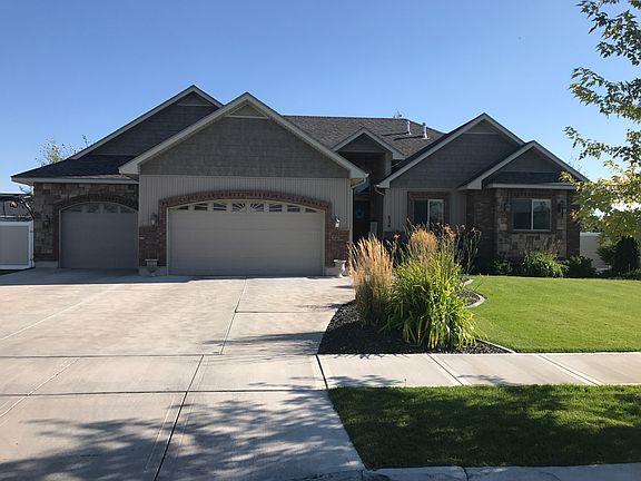 5th image of 636 E Gatehouse Ln
