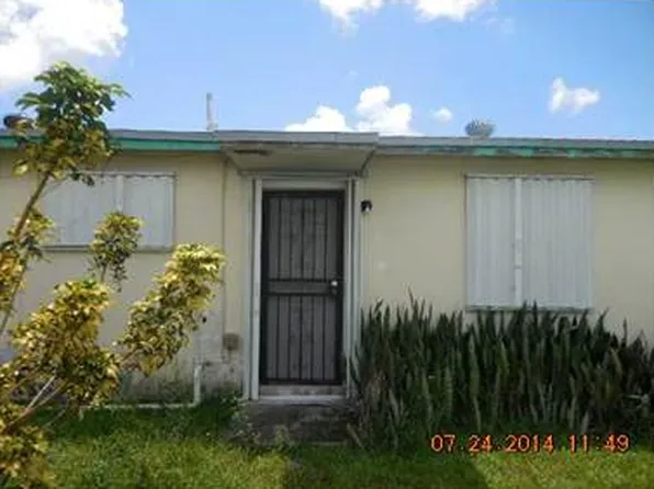 15300 NW Railroad Dr, Miami Gardens, FL 33054