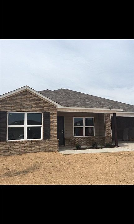 1st image of 800 NW 67th Ave