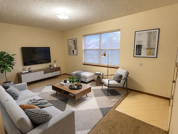 2nd image of 602 W Main St #7