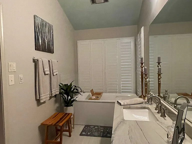 3553 Eastlake Dr — Photo 10