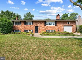 7121 Karen Anne Dr, Temple Hills, MD 20748