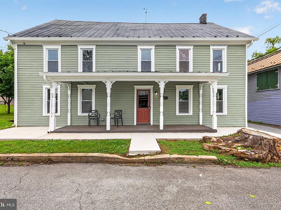 1st image of 105 N Mechanic St