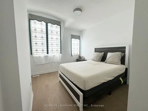 3036 William Cutmore Blvd, Oakville, ON