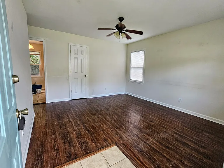 126 Red Cedar Dr — Photo 2