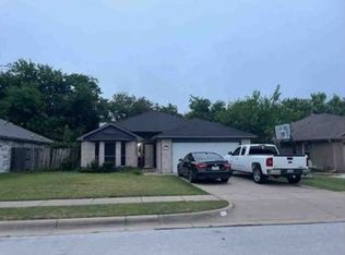 1021 Brown St, Burleson, TX 76028