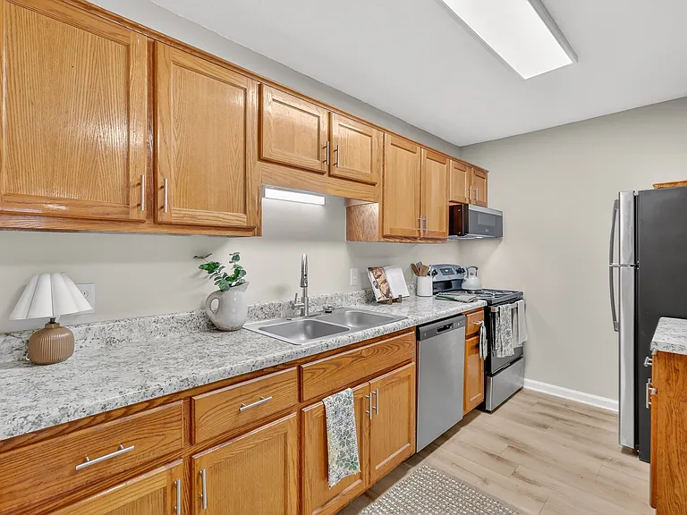 Generous counterspace in Saddlebrook 1, 2, and 3 bedroom apartment homes
