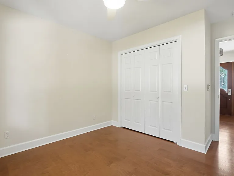5 Fairlawn Ct — Photo 8