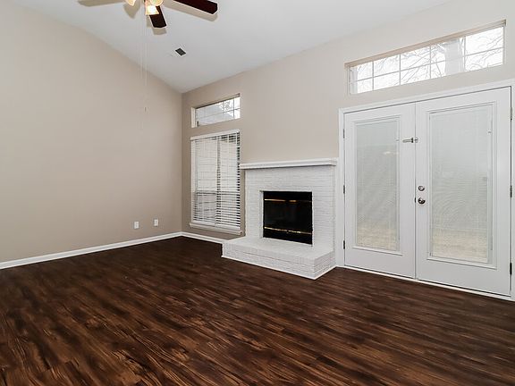 5th image of 202 Aurora Ln
