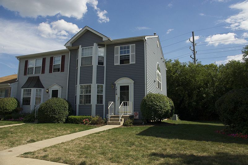 1st image of 1416 Charleston Ct