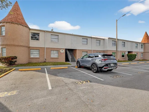 7210 N Manhattan Ave APT 612, Tampa, FL 33614