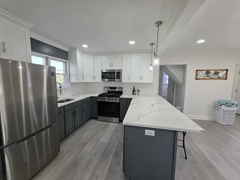 113 Yoakum Ave — Photo 11