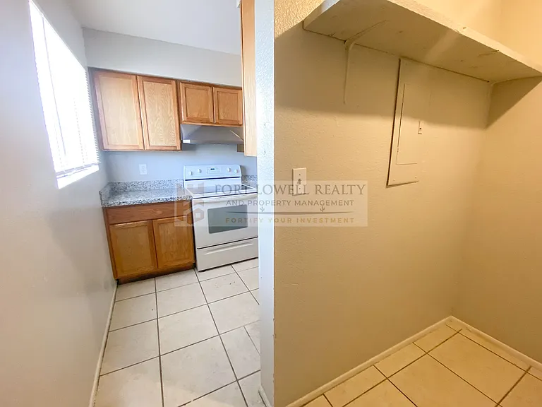 260 W 8th Ave #123 — Photo 11
