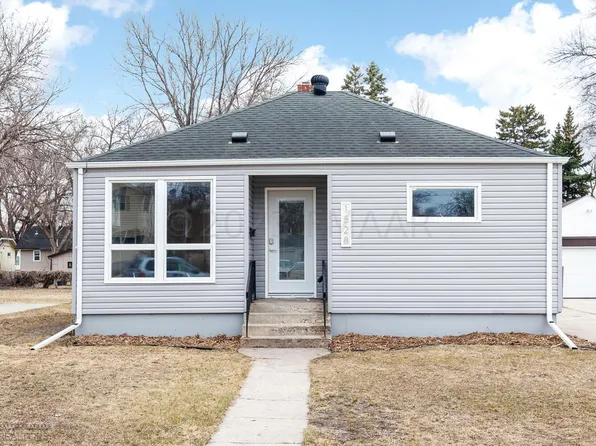 1528 8th Ave S, Fargo, ND 58103