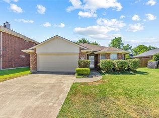 308 Harvest Bend Dr, Wylie, TX 75098