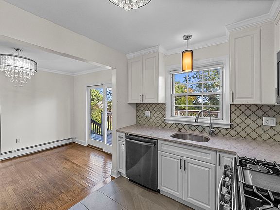 5th image of 47 Mary St #1A
