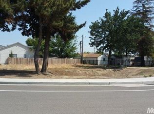 2064 Poplar St, Ceres, CA 95307