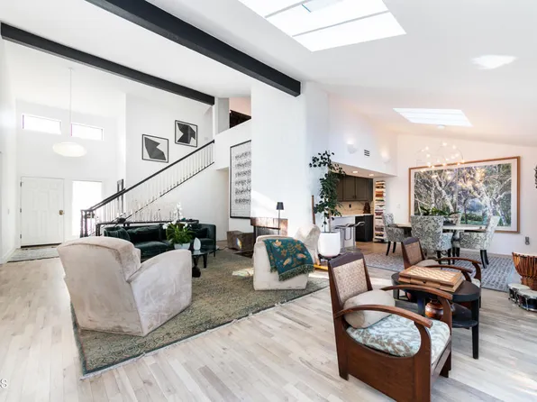 245 Pebble Beach Dr, Thousand Oaks, CA 91320