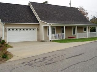 203 Breton Ridge Rd, Leicester, NC 28748