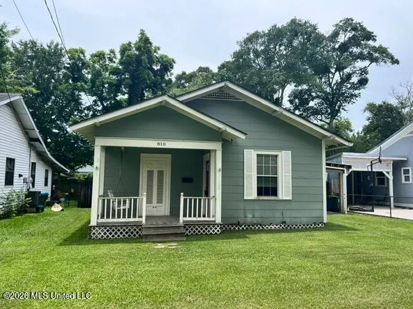 810 McKinley Ave, Pascagoula, MS 39567
