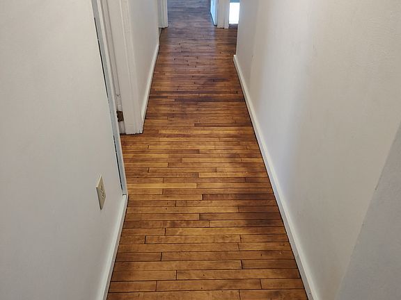 2nd image of 16 North St #2B