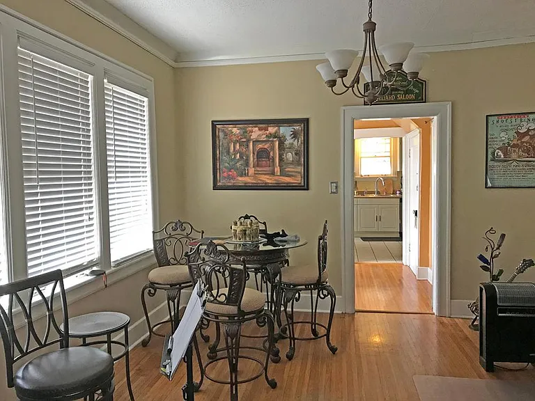 1858 Oliver Ave — Photo 5