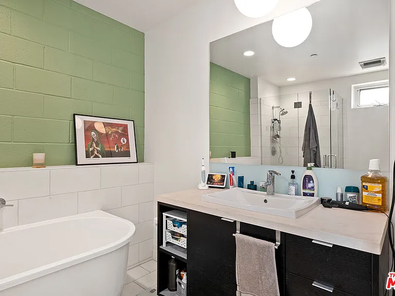 9703 S Normandie Ave — Photo 26