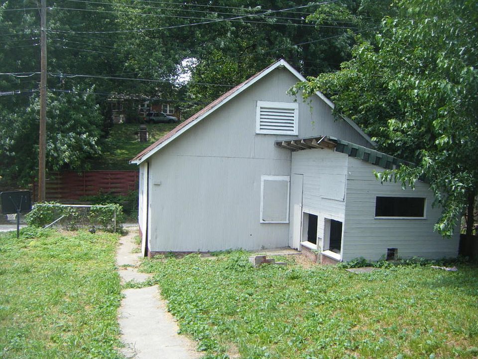 2nd image of 706 S 14th St