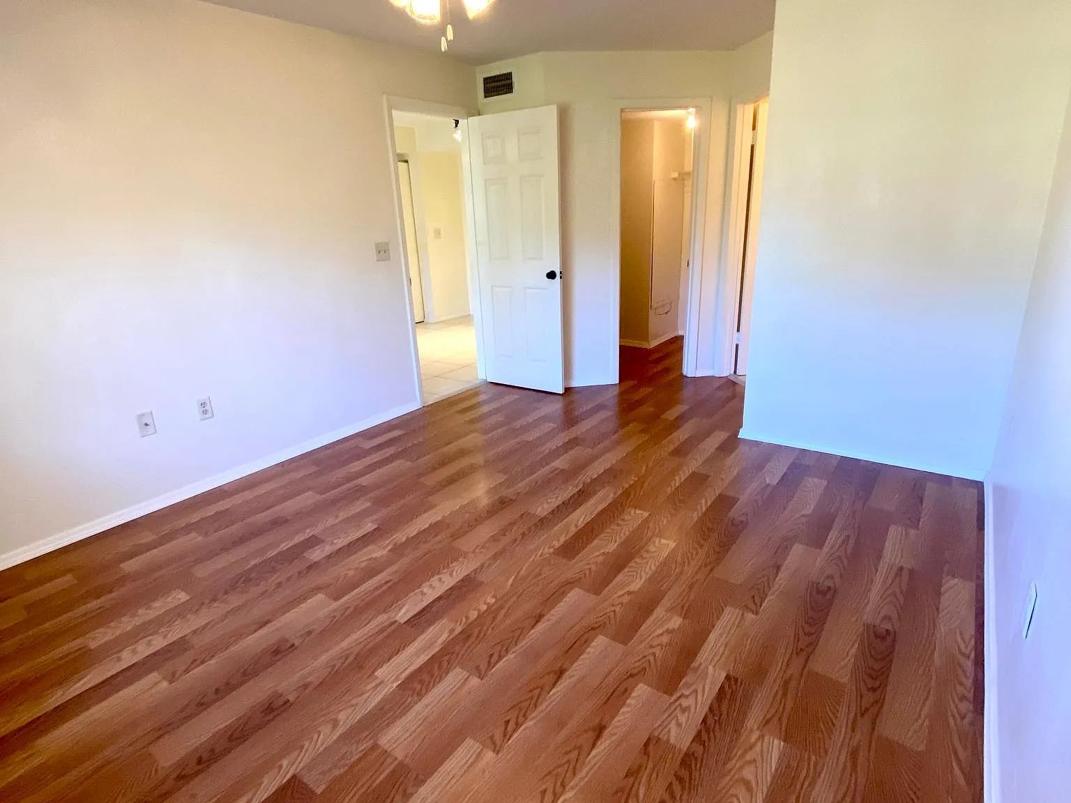 3004 Parkway Blvd — Photo 3