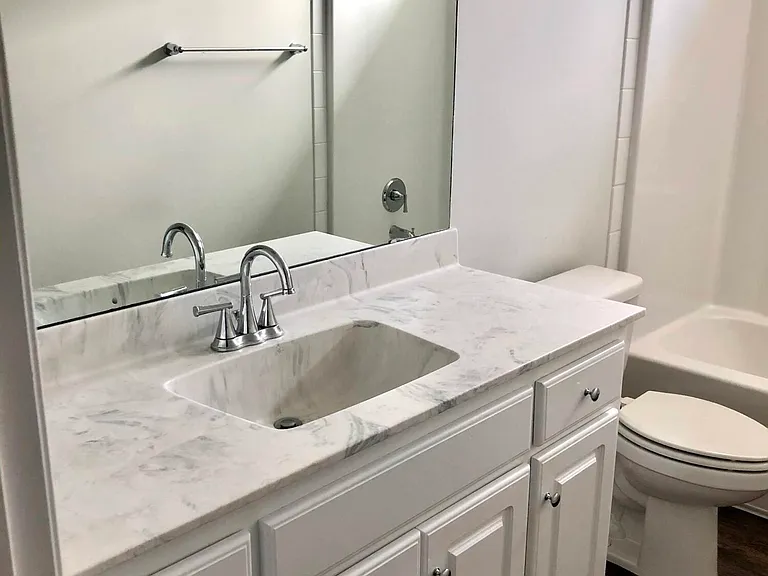 733 Seneca Ct — Photo 11