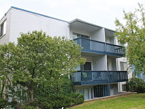 3rd image of 824 McKinley Ave APT 10