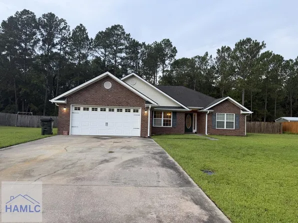 306 Carson St NE, Ludowici, GA 31316