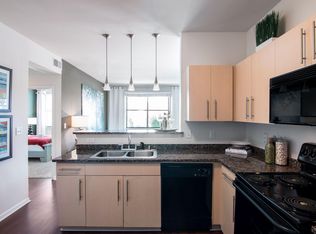 Vue Live Oak, Dallas, TX 75204