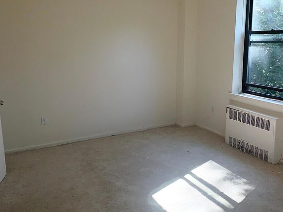 5th image of 216-10 77th Ave