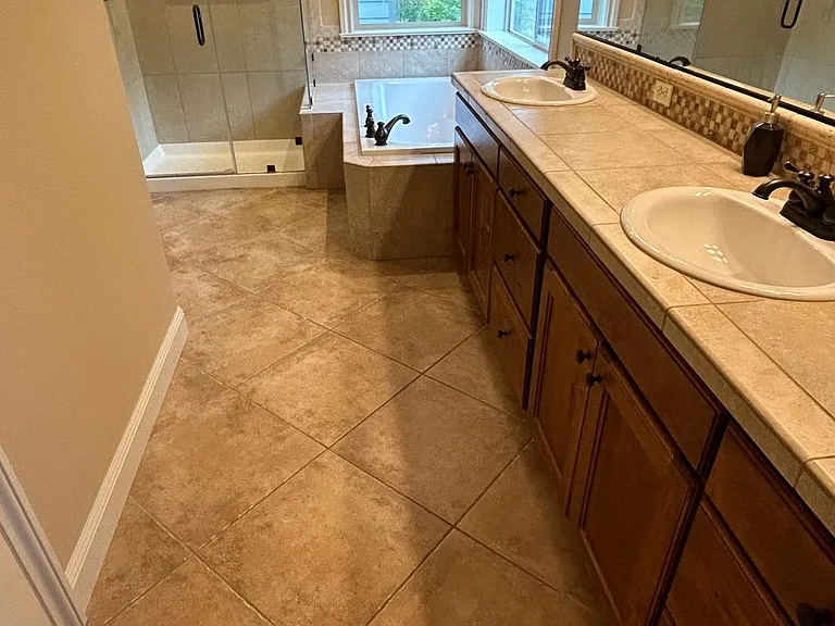 1128 NW 100th Ter — Photo 22